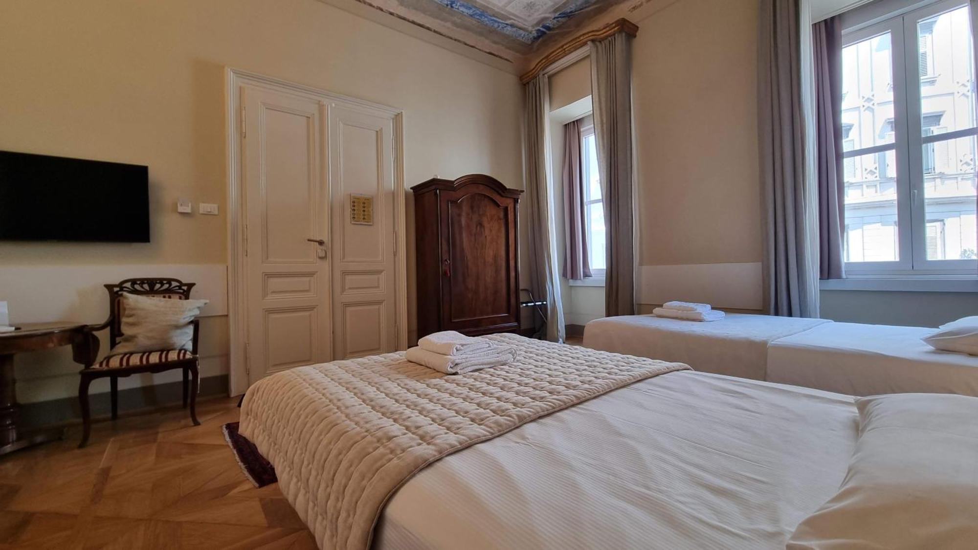 Le Saline Luxury Guest House Trieste Exteriör bild